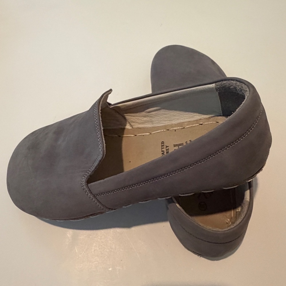 Earthing Harmony Gray Leather Barefoot Shoes Handcrafted Grounding Loafers 39